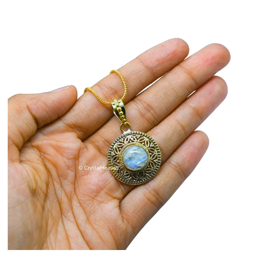 Rainbow Moonstone Bead Pendant Necklace (Gold)