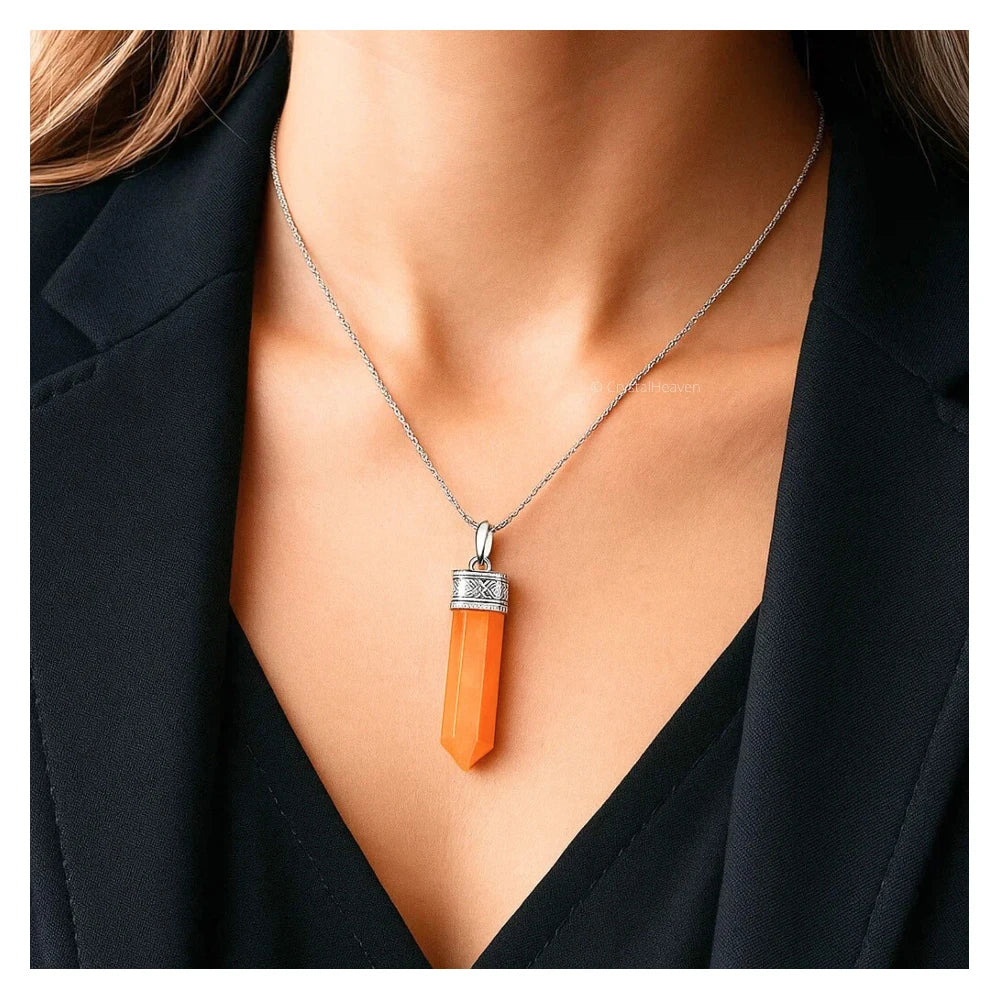 Red Aventurine Necklace - Pencil Point (Silver)