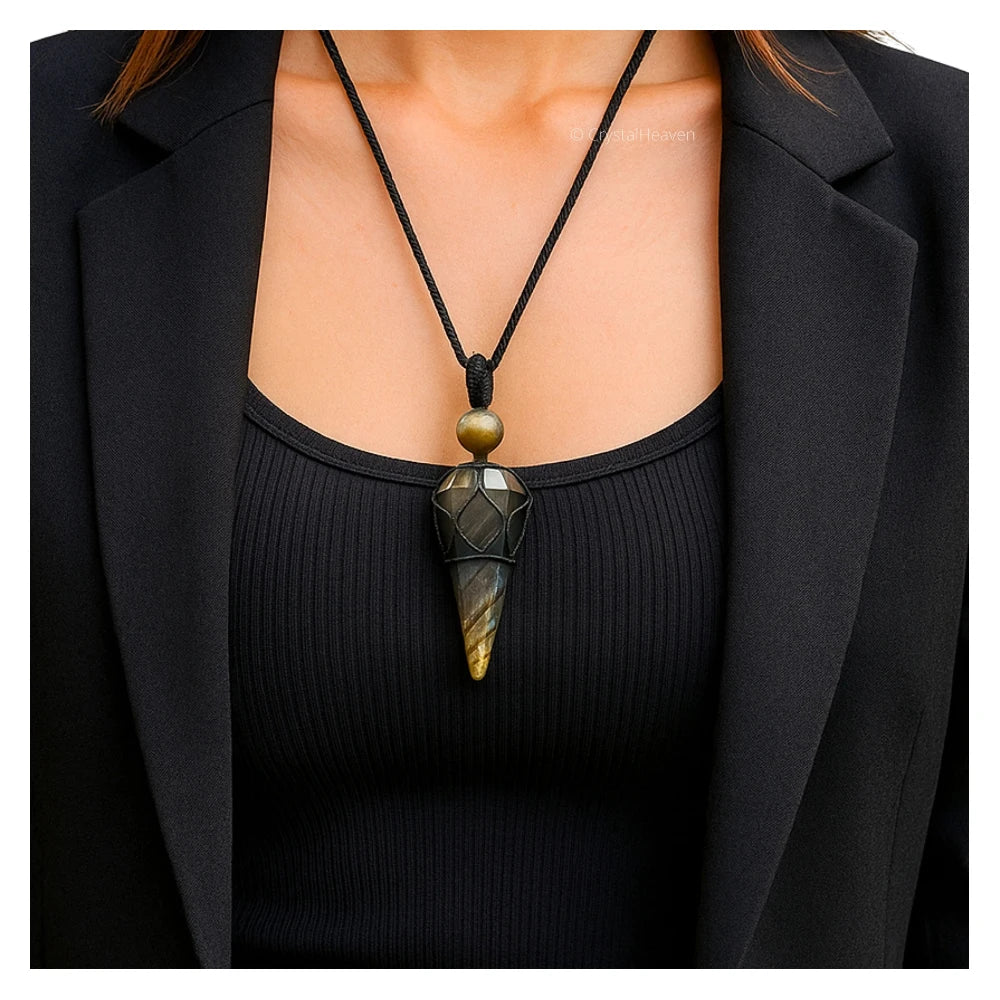 Labradorite Pendulum Pendant Necklace (Macrame)