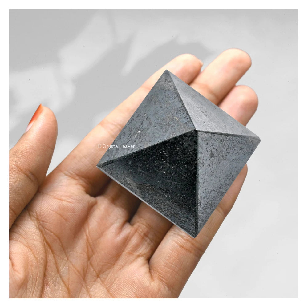 Hematite Pyramid (1.5 Inch)