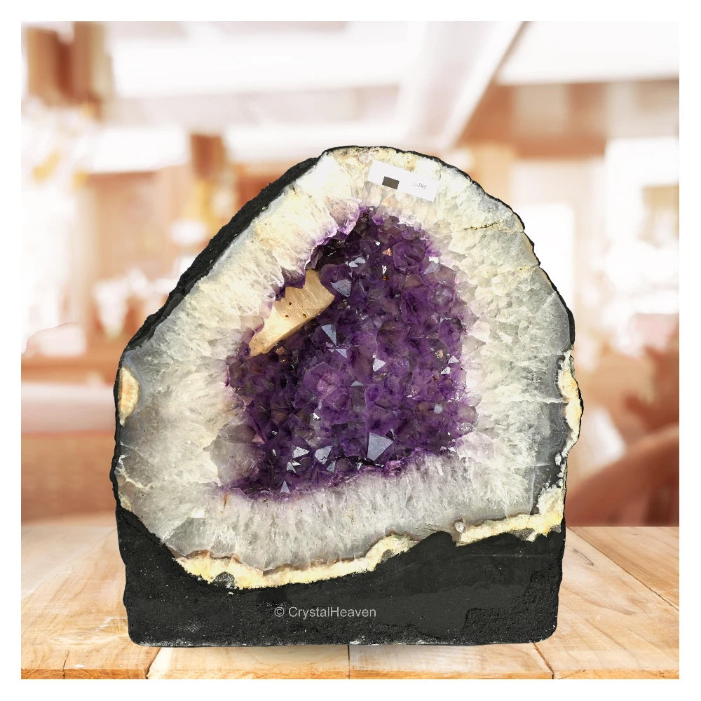 Amethyst Geode (11.34 KG)