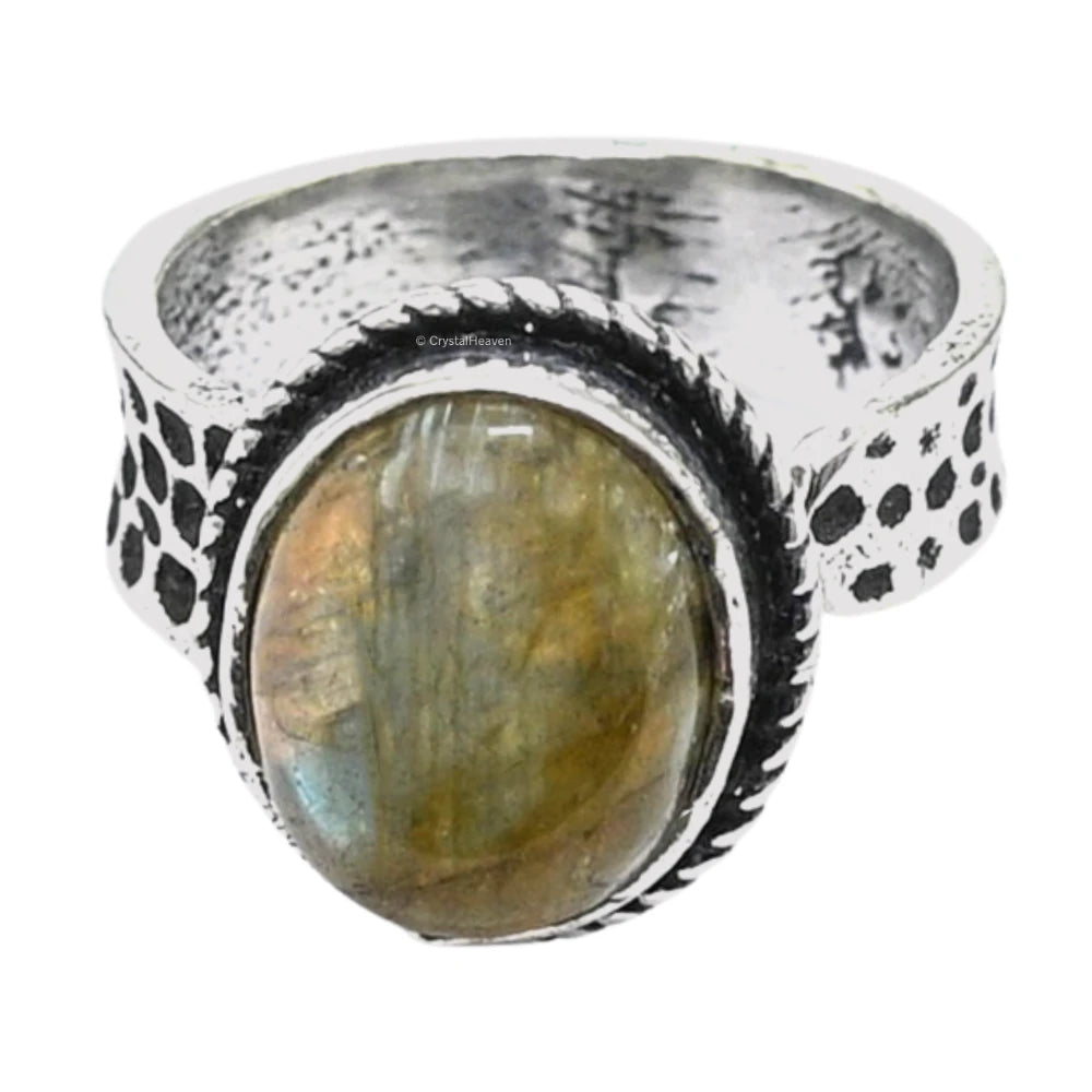 Labradorite Ring (Silver/Oval)