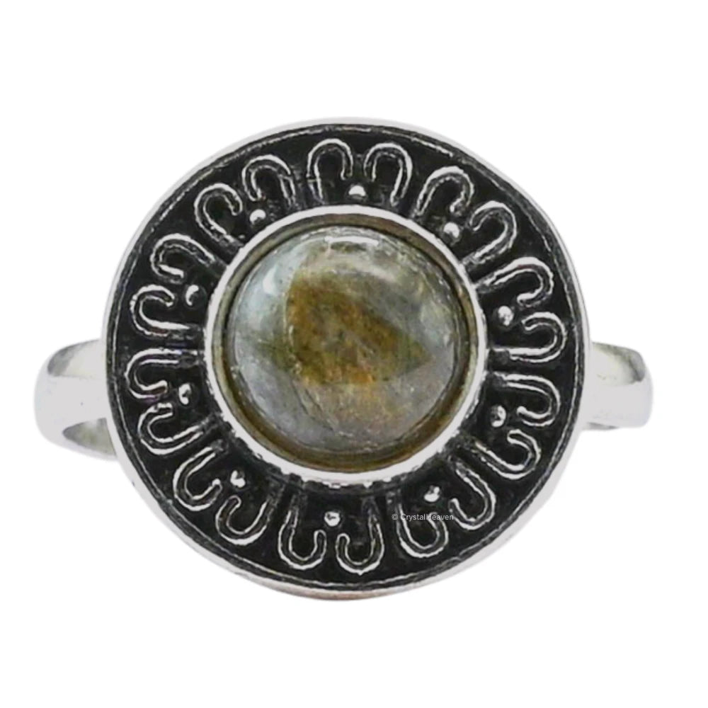 Labradorite Ring (Silver/Round)