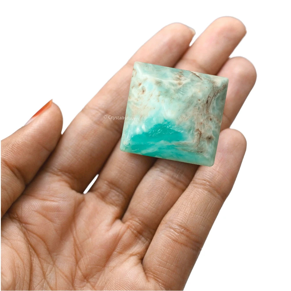 Caribbean Calcite Pyramid (1 Inch)